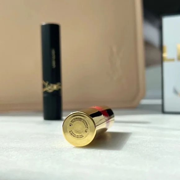 YSL Nude Pouch with Lipsticks and mascara - Picture 3 of 9